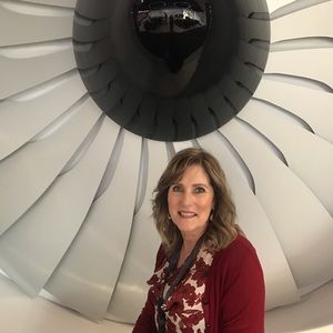 Meet your Posher, Lorinda